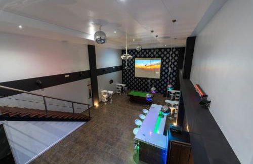 Luxury Vacation Villa - Photo 24