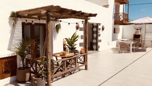 Sala Botanica Studio - Shared Pool - Central Island Location - 10 mins drive to Famara and La Santa - Foto 3