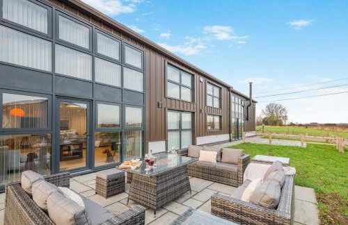 4 Bed in Penshore oc-t34672 - Photo 1