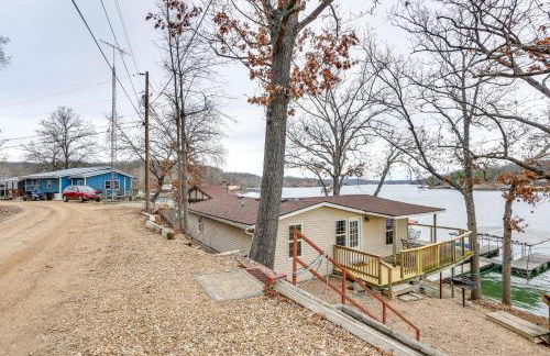 Fish and Boat on Lake of the Ozarks Waterfront Home - Foto 24