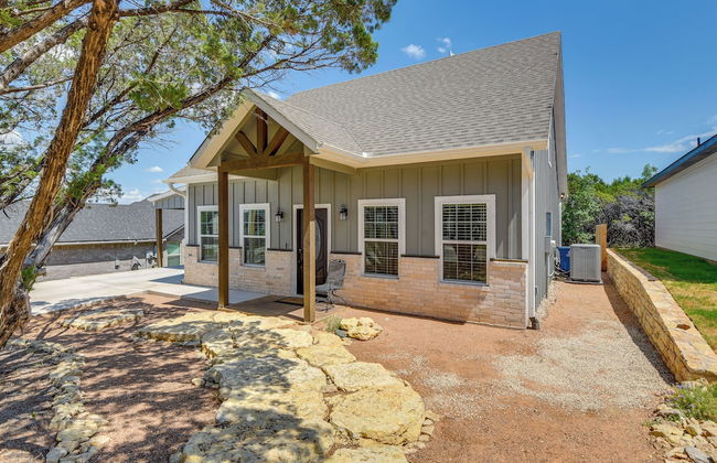 Hot Tub and Fire Pit! Cozy Granbury Escape Near Lake - Foto 73