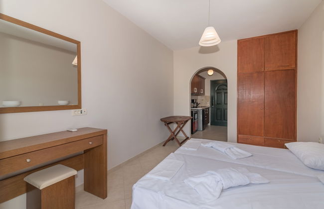 Allegro Studios & Apartments - Photo 9