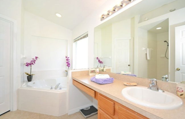 Oriental Charm 4 Bedroom Home by RedAwning - Foto 12