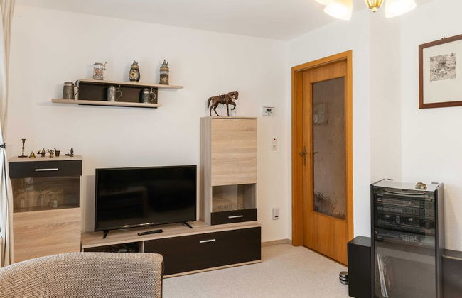 Serene Holiday Home in Naumburg near River - Foto 14