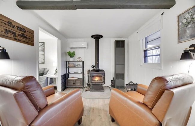 Little Gray Cabin 2 Bedroom Home by RedAwning - Foto 21