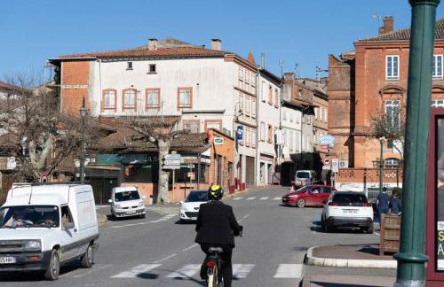 Nuit romantique avec Jacuzzi SPA privatif proche TOULOUSE - Foto 41