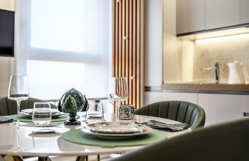 Tiny House Tower - Photo 22