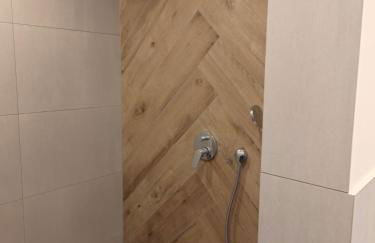 Siegen - Geisweid Work and stay Neu Modernisiert 3 Schlafzimmer Badezimmer Wohnzimmer Balkon - Foto 27