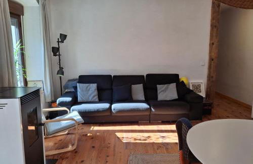 FANTASTICO - 75m - REFORMADO- VISTAS A LA MONTAÑA - Wifi - Acceso Trastero junto a Parking - Foto 3