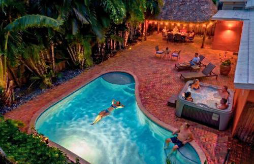 Hidden Gem Vacation Villa w Private Pool & TikiHut - Foto 57