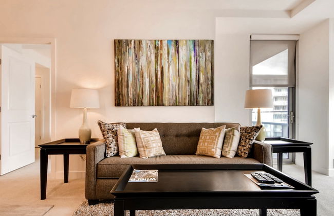 Bluebird Suites near National Airport - Foto 24