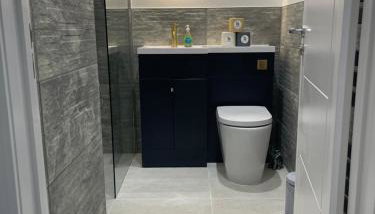 The Jungle Apartment - by Coastline Retreats - Jungle Themed Garden Apartment - Outdoor Bath - Next to Seafront - Childrens Toys - Superfast Wifi - Netflix - Disney - Foto 5