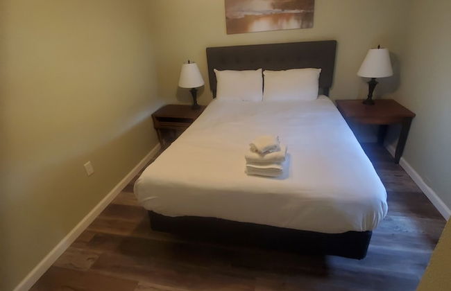 Lazy Dayz Resort - Photo 3