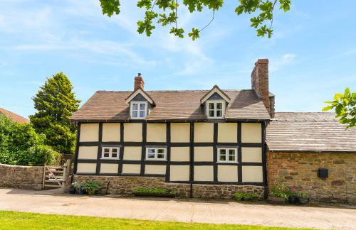 Stone House - Photo 1