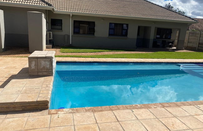 A Pristine B B Located in Belvedere Harare - 2006 - Foto 18