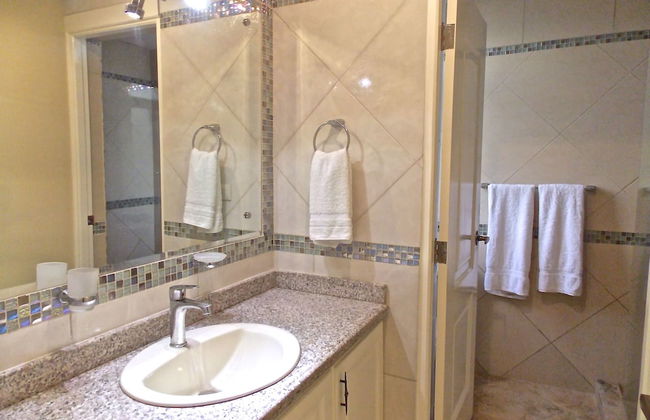 2 Bedroom Townhouse at Ocean Village - Foto 12