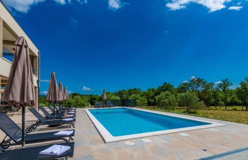 Villa Silente, modern and luxurious villa hugged by nature - Foto 19