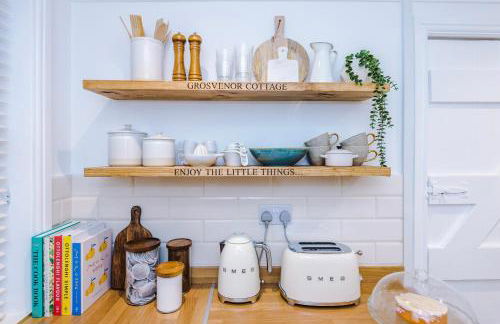 Country Charm Cottage Sleeps 4 & Free Parking - Photo 15