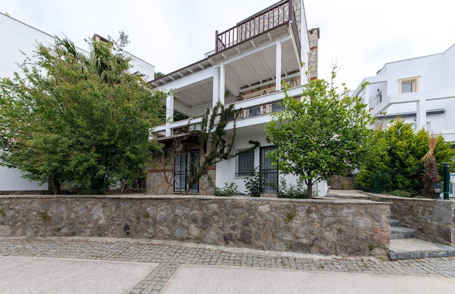 Sea View Huge Private Villa With Terrace in Bodrum - Photo 4