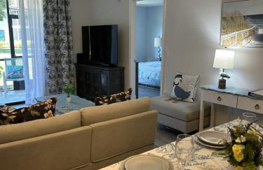 Waterview Oasis Retreat, minutes to Anna Maria Island and IMG - Photo 13