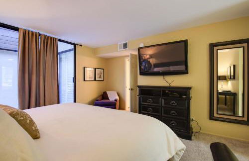 Golf Resort Getaway with Pool Access in Palm Desert - Foto 13