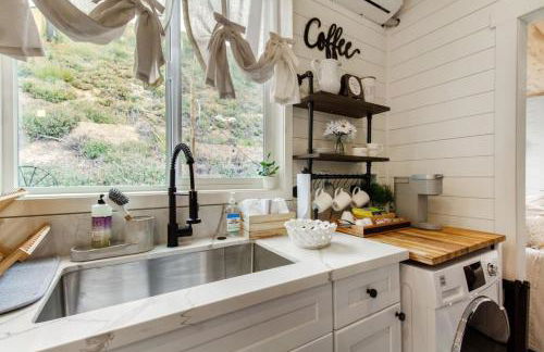 Tiny Farmhouse on Wheels - Foto 26