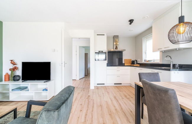 Your Coastal Retreat With Pool - Foto 5