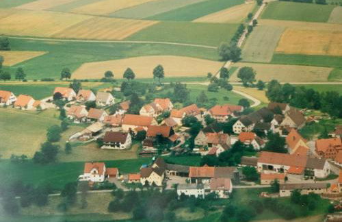 Große ruhige Ferienwohnung in Segringen, Dachterasse, Fernblick vom Grundstück - Foto 34