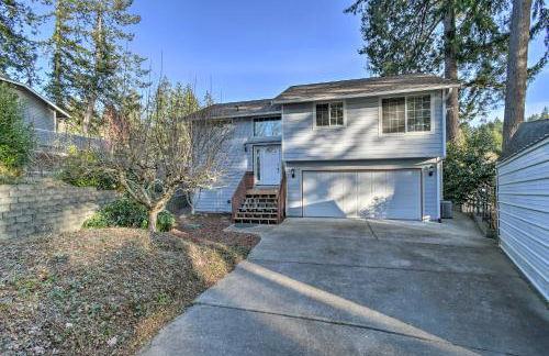 The Peacock House - Waterfront Home with Hot Tub! - Foto 17