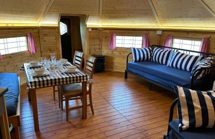 Holly Tree Glamping Cabins - Foto 11