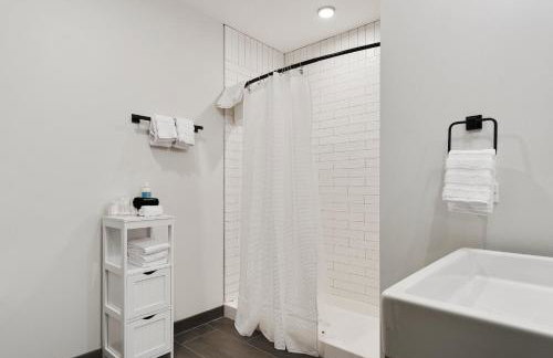 Experience Downtown Chicago at Millennium - Luxury Apartments in The Loop - Photo 27