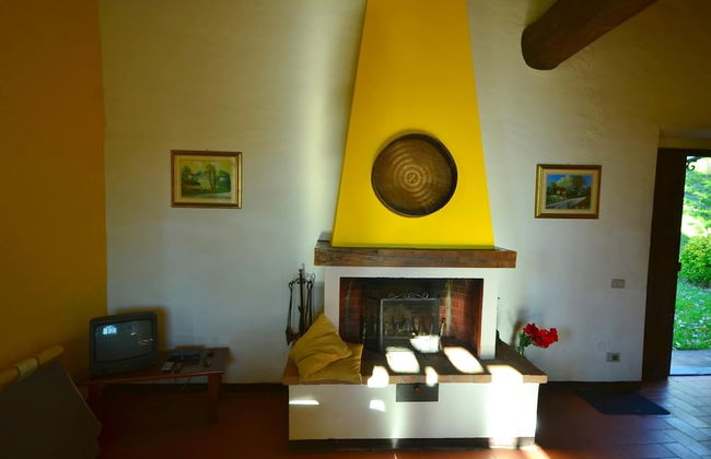 Serene Farmhouse in Dicomano With Swimming Pool - Photo 14