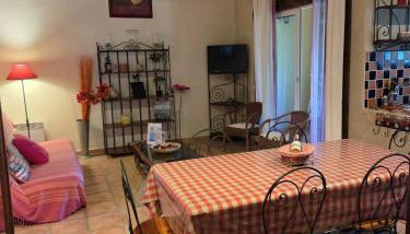 Appartement spacieux à Arles avec piscine et jardin partagé - Foto 3