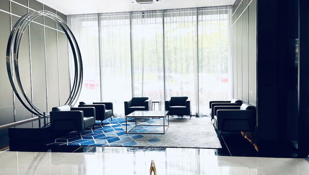 Coin salon dans le hall