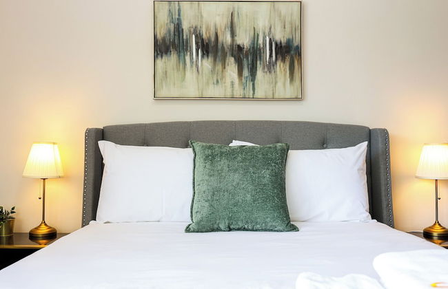 StayAU Serene 3BR Haven for Families - Photo 7