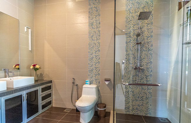 The Villa - Luxury Private Pool Villa - Photo 31