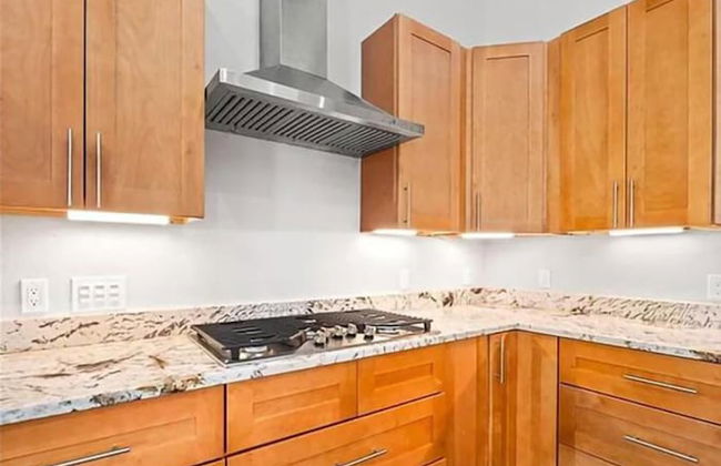 Stunning Luxury Mediterranean-style Private Oasis! - Foto 4