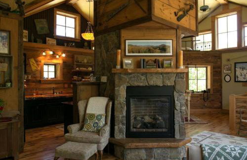 Private Rustic Cabin with Ski-In and Ski-Out Access in Jackson, New Hampshire - Foto 10