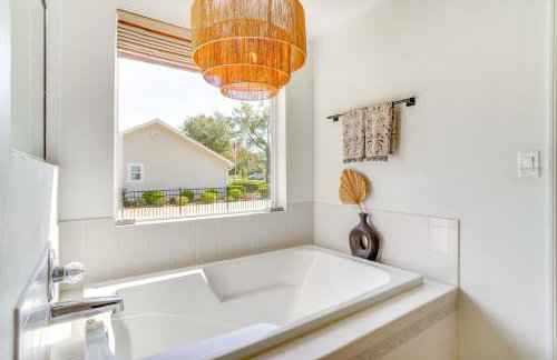 Near Parks and Lakes Sorrento Home with Pool and Yard! - Foto 14