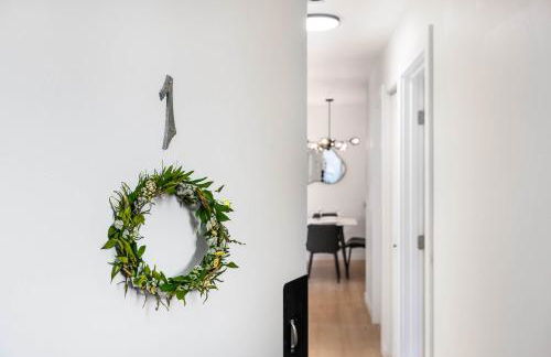 Brand New 2BR Queen Anne Condo Designer's Taste - Foto 10