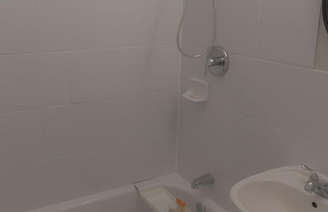 Barefoot Villas Room 1 Redwood - Photo 14