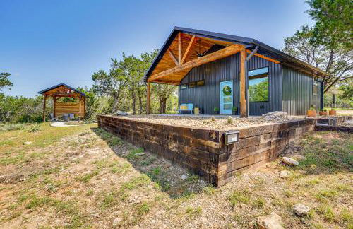 Recently Built Cabin with Pavilion in Granbury! - Foto 19