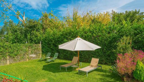 Estia Coastal Dream - Lush & Enchanting Garden Gem - Foto 2, Garden view