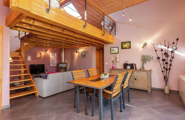 La Roche Cozy Forest Escape - Photo 11