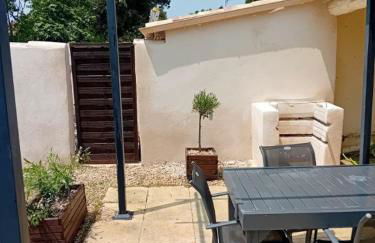 Provencal-style villa - Photo 26