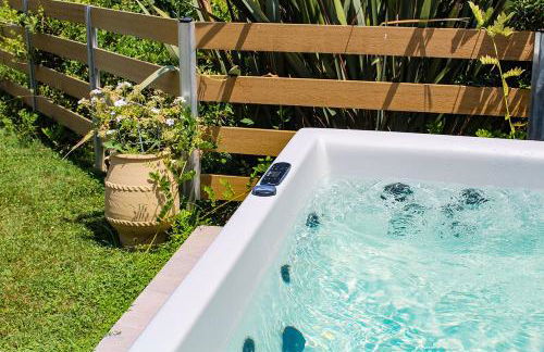 Artemisia Villa with Outdoor Hot Tub, Sani Luxury Villas collection - Foto 5