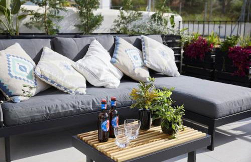 Villa Sitges Casa Selva 7 minutos de Sitges en coche Diseño Comodidad Nueva Ideal para Vacaciones - Photo 7