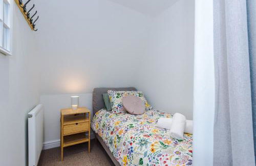 The Old Schoolhouse - Peak District, near Bakewell & Chatsworth - Photo 11