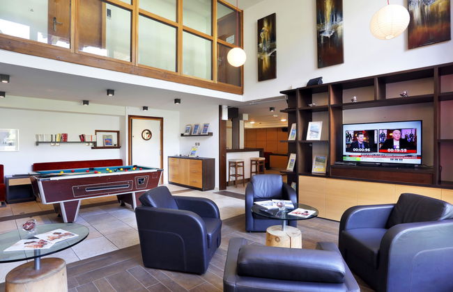 1 bedroom Apartment in Saint-Chaffrey with swimming pool and garden - Photo 9