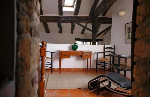 Chapel House of Palacio de Hualle near Comillas - Photo 7